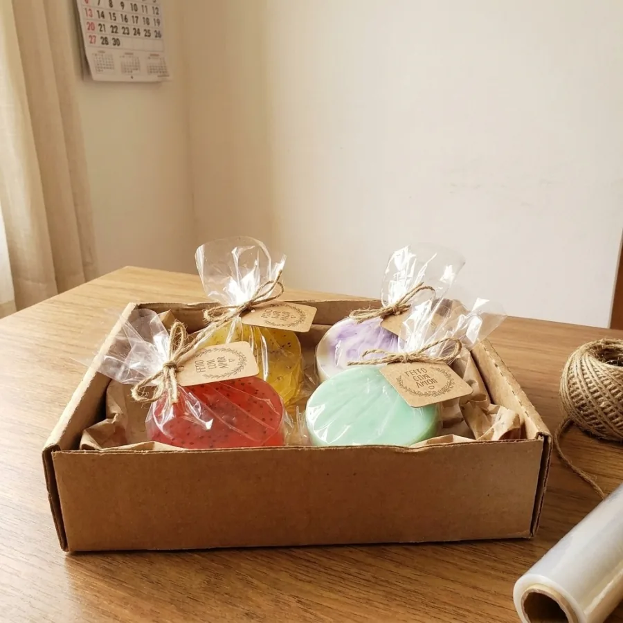 Sabonetes artesanais da Alice prontos para envio